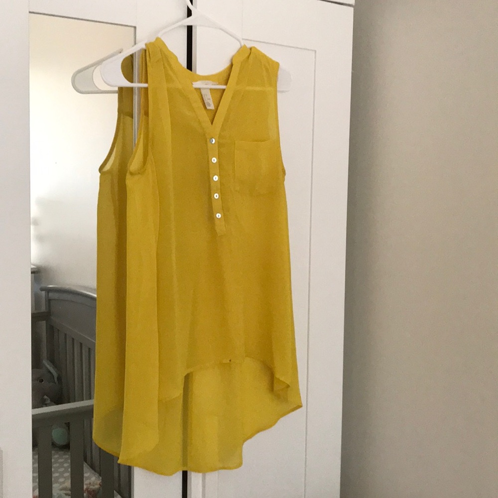 Yellow shirt